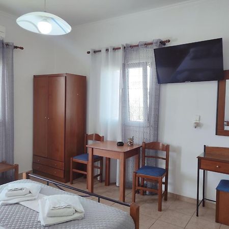 Vythos Appartement Adamantas  Buitenkant foto