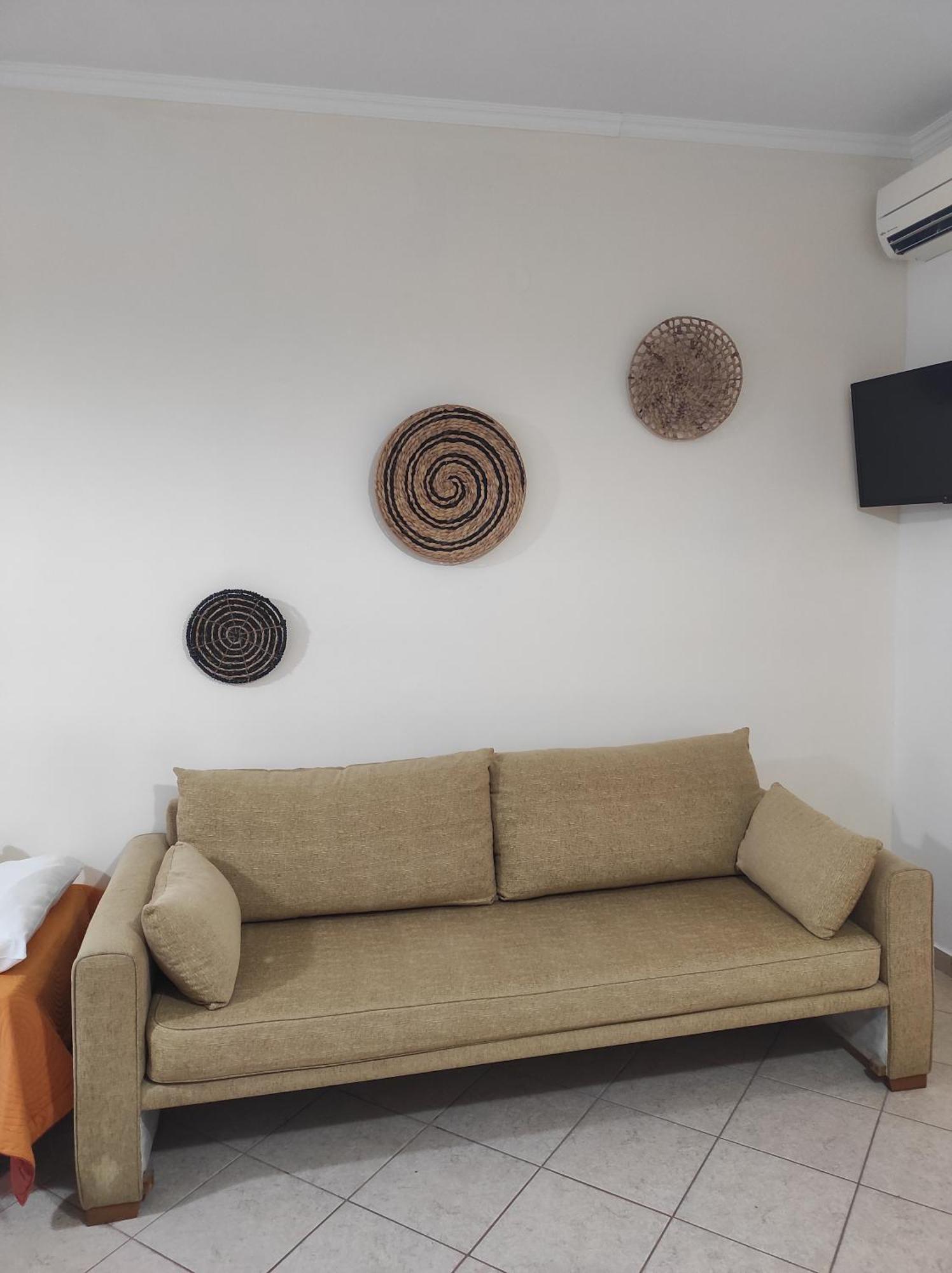 Vythos Appartement Adamantas  Buitenkant foto