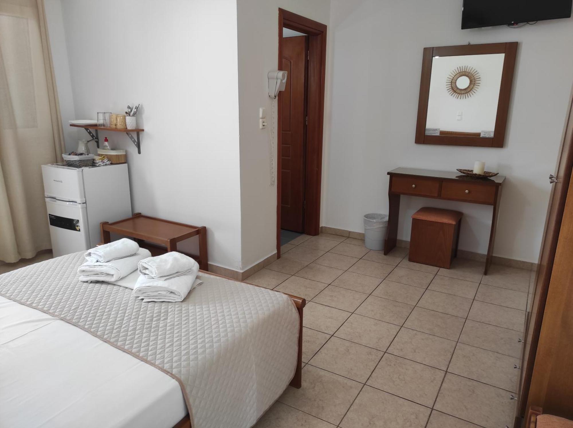 Vythos Appartement Adamantas  Buitenkant foto