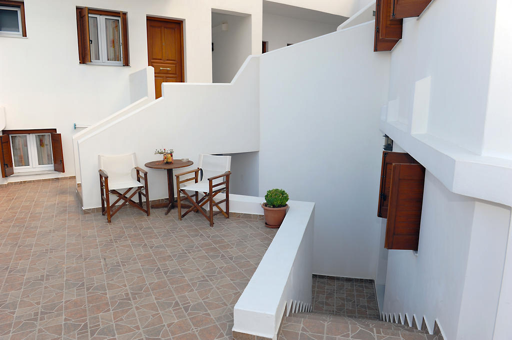Vythos Appartement Adamantas  Kamer foto